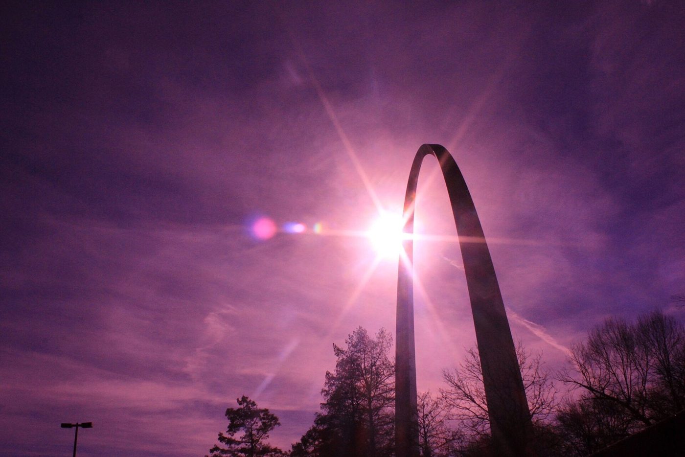 St. Louis' Gateway Arch is 630 feet tall. That's 75 feet taller than the Washington Monument and more than twice as tall as the Statue of Liberty.